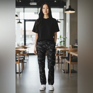 Camo Print Pants with back Pockets